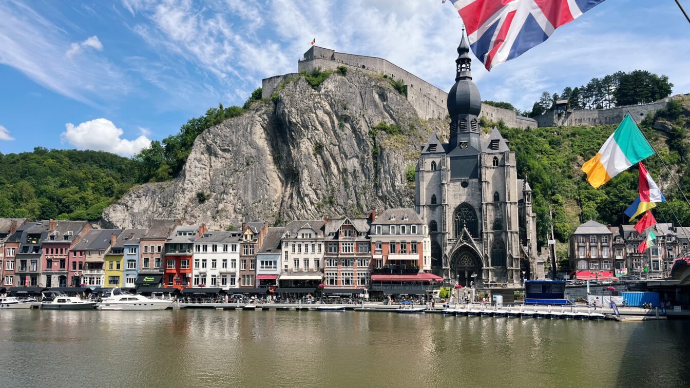 (c) Alissa Hacker | 1000things Dinant in Belgien