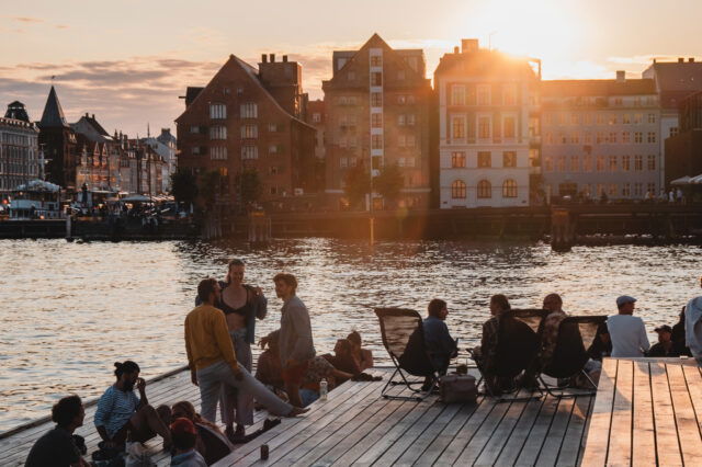 Sonnenuntergang auf Paper Island in Kopenhagen.