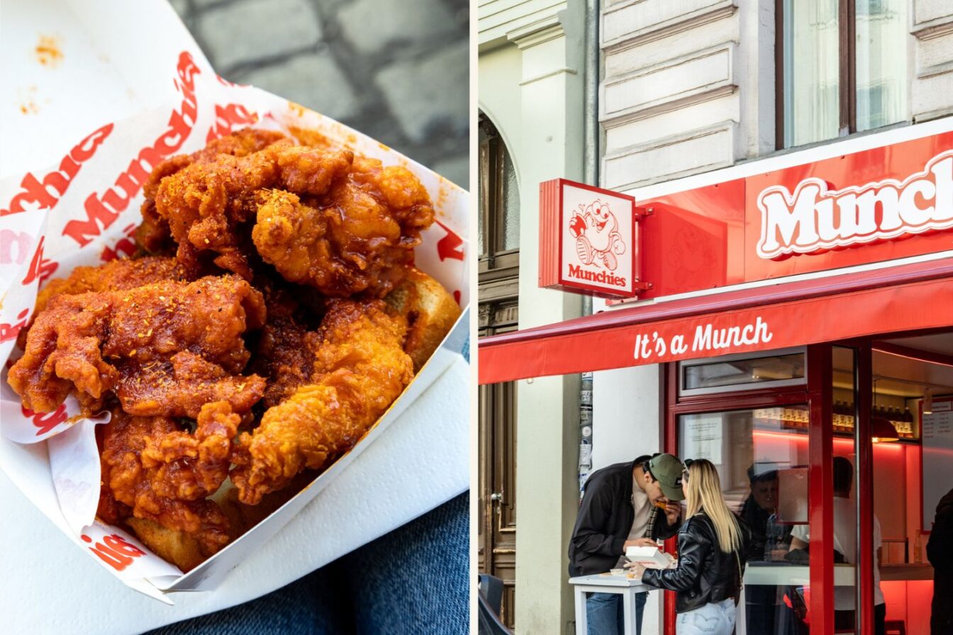 Das linke Bild zeigt eine Portion würziges, knusprig frittiertes Nashville Hot Chicken von Munchies in Berlin-Kreuzberg. Das goldbraune Hühnchen ist mit einer intensiv roten, scharfen Gewürzmischung überzogen und liegt auf einer Basis aus Waffeln, eine beliebte Kombination im amerikanischen Soulfood-Stil. Das Branding des Restaurants ist auf der Verpackung zu erkennen und verstärkt den modernen, stylischen Fast-Food-Look.

Auf der rechten Bildhälfte ist die Außenansicht von Munchies zu sehen, mit seinem auffälligen roten Design und dem charakteristischen Maskottchen auf dem Schild. Die Aufschrift „It’s a Munch“ auf der Markise unterstreicht das spielerische Branding. Vor dem kleinen, aber trendigen Laden genießen Gäste ihr Essen an Stehtischen, was die lockere, lebendige Street-Food-Atmosphäre von Kreuzberg widerspiegelt. Munchies ist bekannt für seine hochwertige Interpretation von Fast Food, insbesondere für sein würziges Fried Chicken und seine kreativen Beilagen.