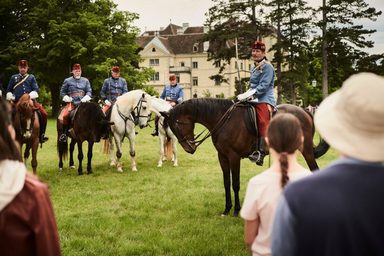 Kaiserlicher Nachmittag Schloss Laxenburg