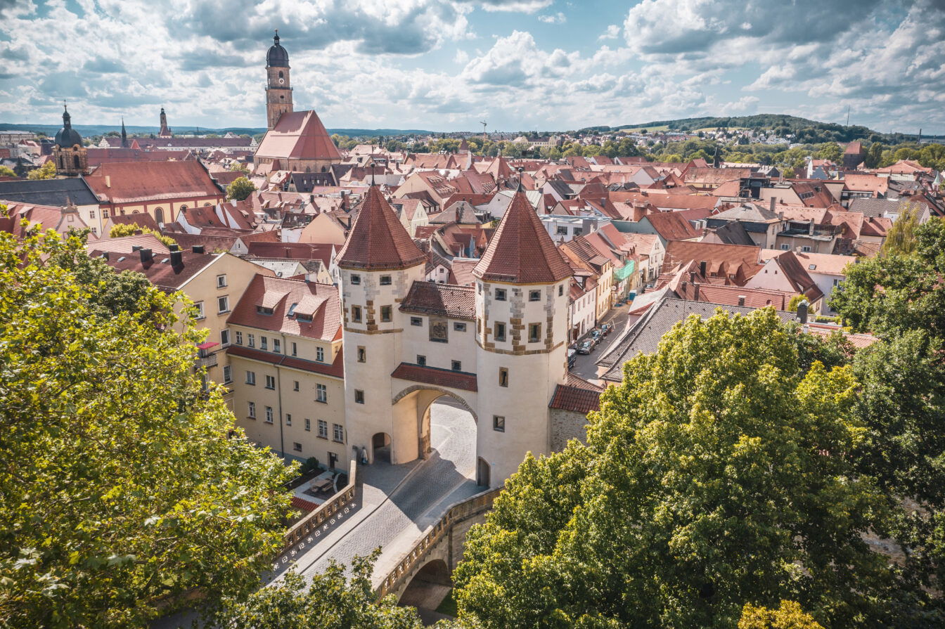 Blick auf das Nabburger Tor in Amberg