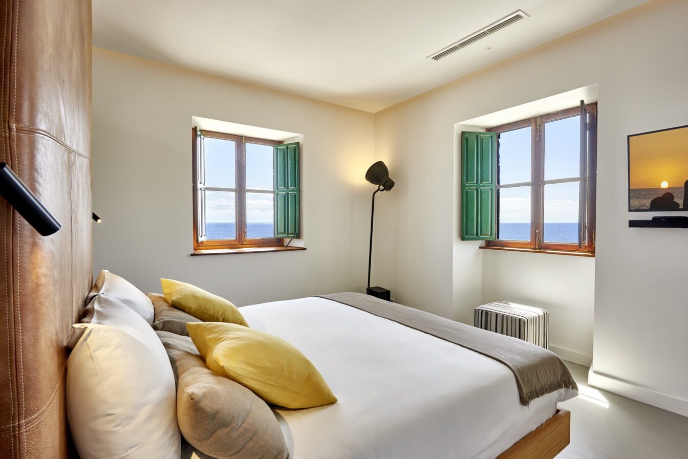 Zimmer mit Blick aufs Meer im Faro Punta Cumplida auf La Palma.