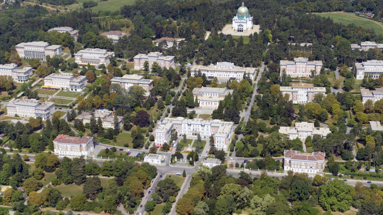 Blick auf das Otto-Wagner-Areal auf der Baumgartner Höhe im 14. Bezirk in Wien