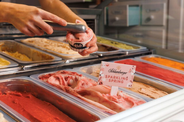 Ab Ende April solange der Vorrat reicht in allen Eisgreissler-Filialen erhältlich!