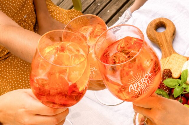 1000things Community Awards. Aperol in Bars in Österreich