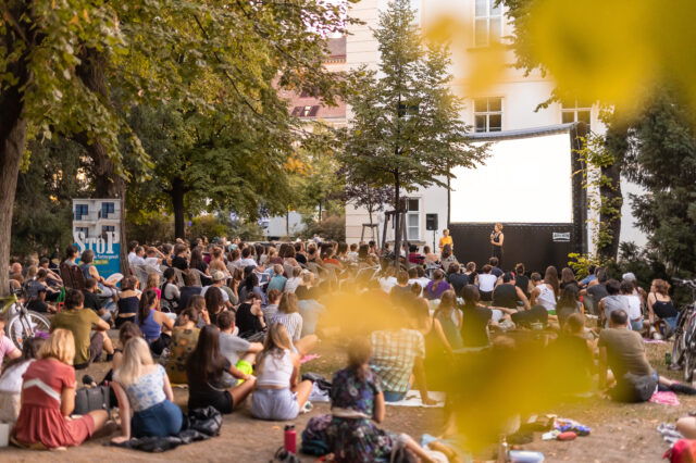 (c) VOLXkino Open Air Kino in Wien an verschiedenen Plätzen.