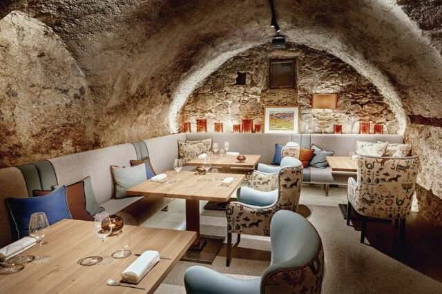 (c) Michael Huber Das neue Aurea Fine Dining Restaurant in Tirol im Höhlen-Look.