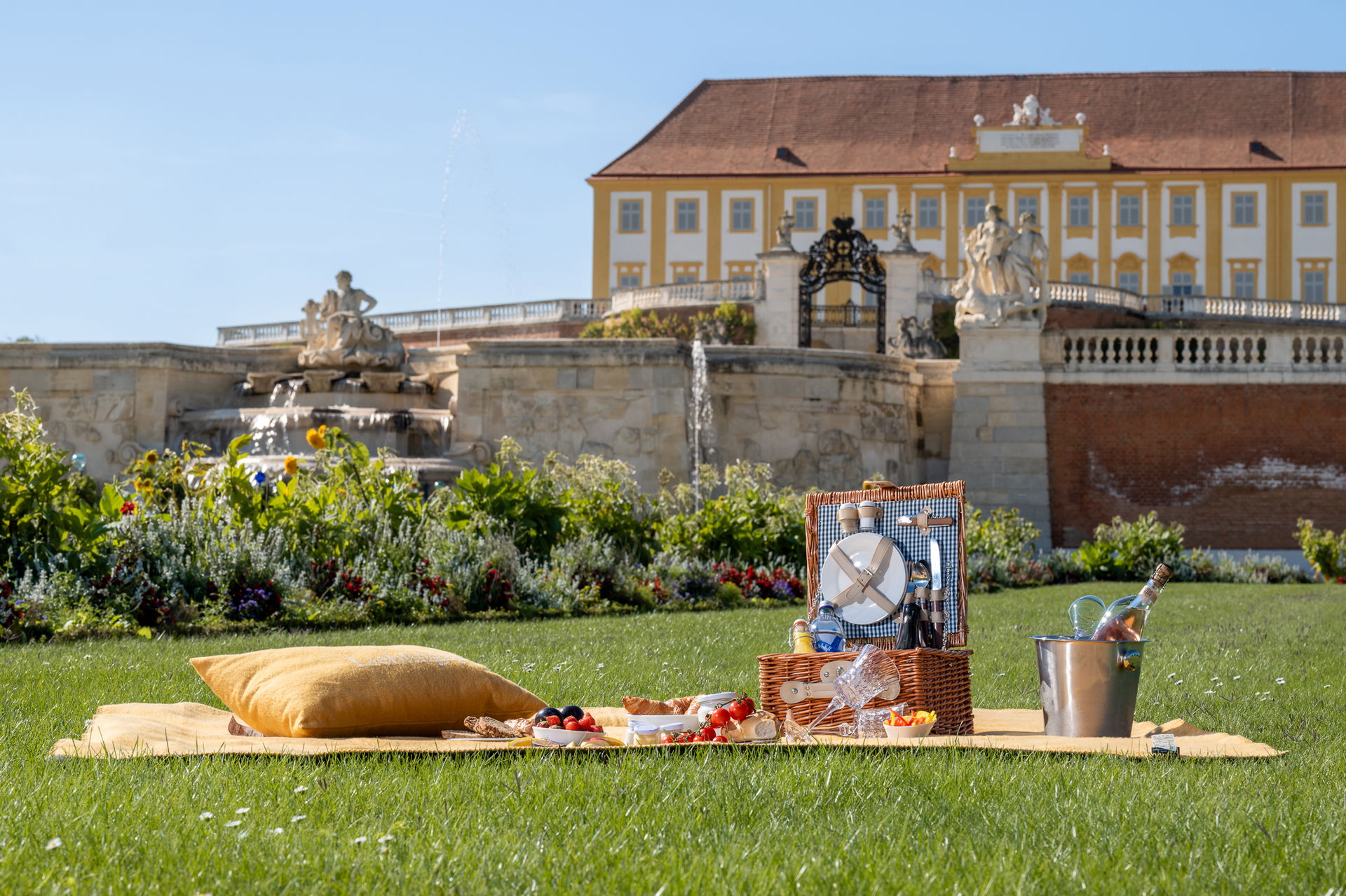 Picknick im Barock-Garten von Prinz Eugen (c) SKB_Zsolt Marton