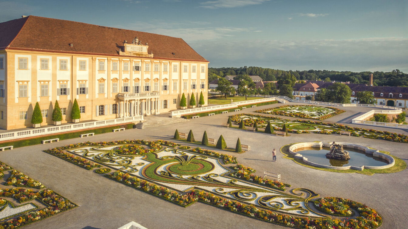 (c) SKB | Severin Wurnig Schloss Hof Außenansicht