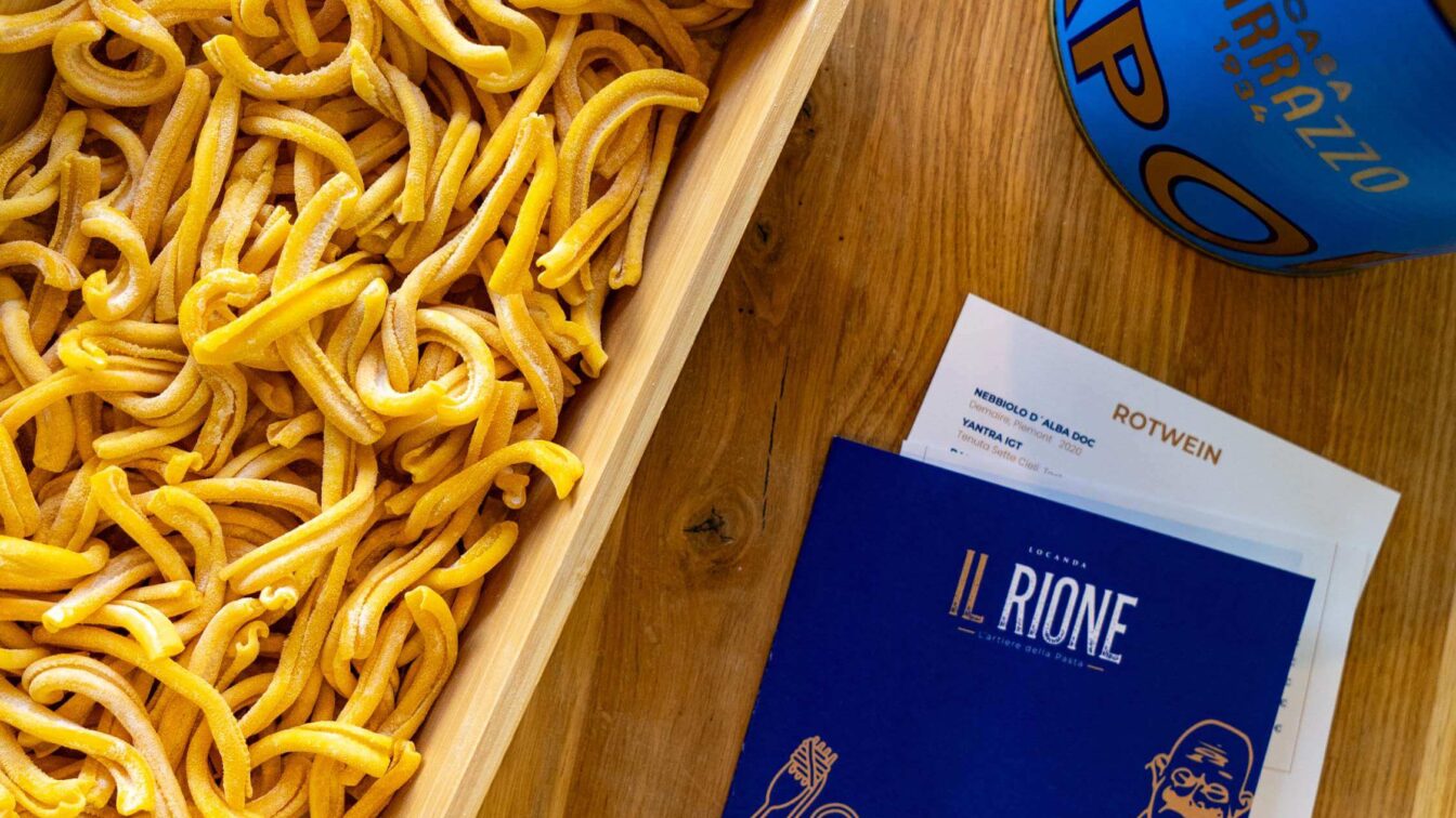 (c) Rione Gastro OG Pasta neben der Speisekarte vom Restaurant Il Rione in Wien
