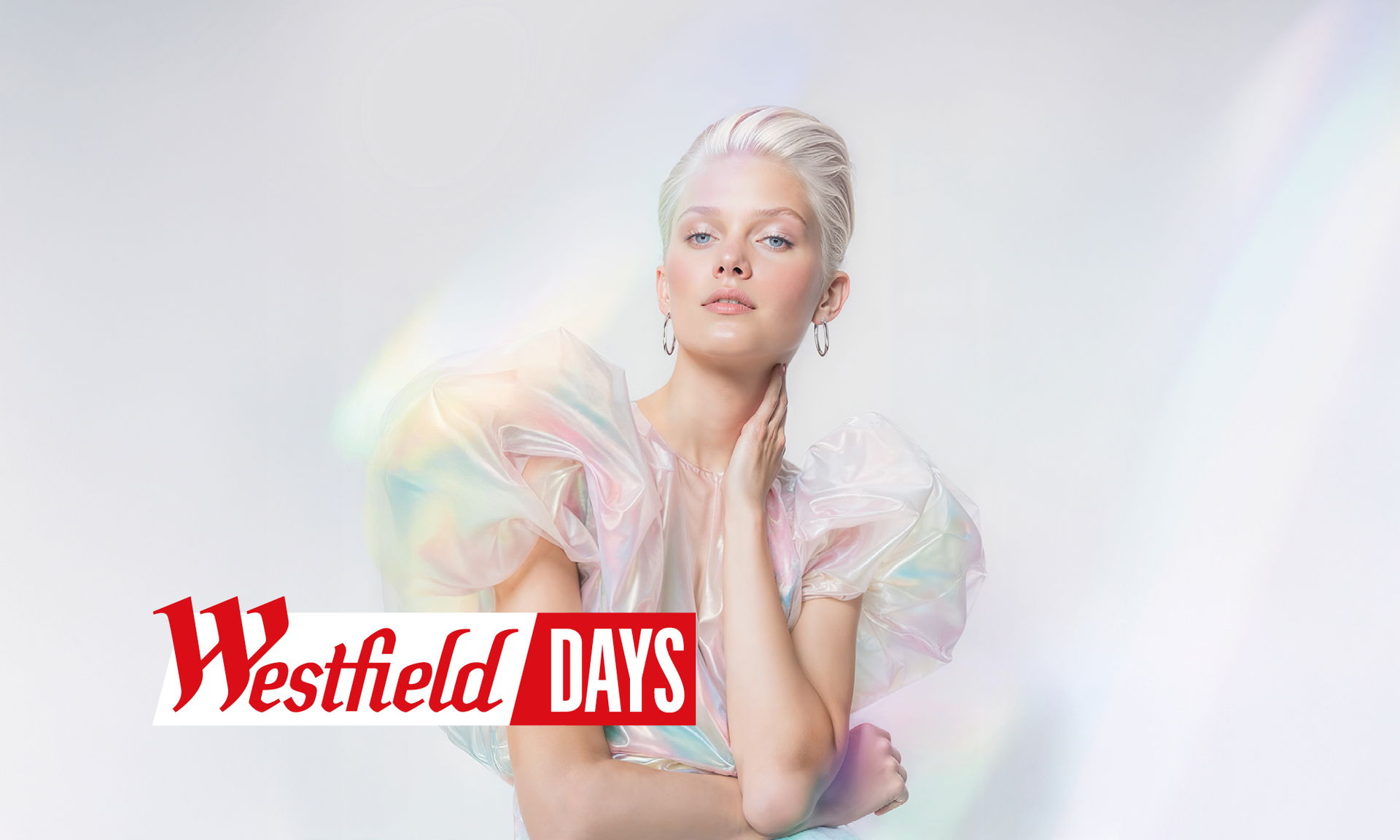 Frau im Tüll-Kleid mit Banner Westfield Days (c) Rosa Paris