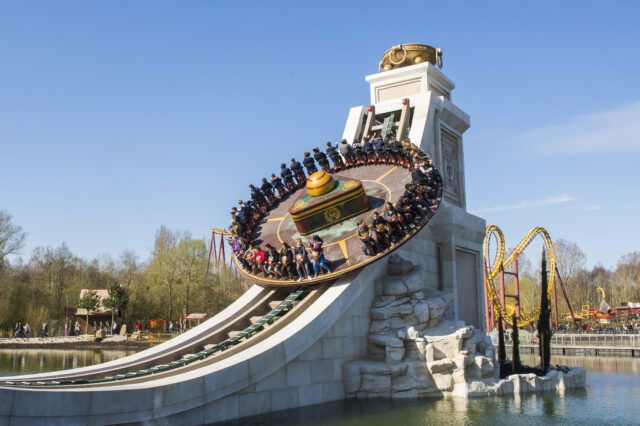 Fahrgeschäft Discoblix: Attraktion im Park Astrix in Paris (ebenfalls ein Freizeitpark der Compagnie des Alpes)