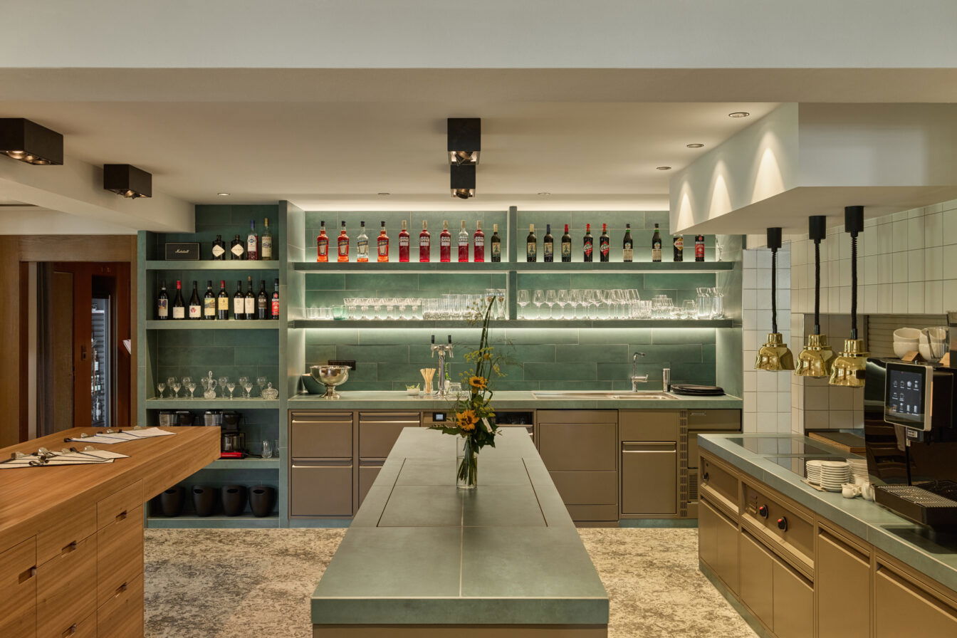 Der Kitchen-Bereich des Hotels OXA im Bregenzerwald