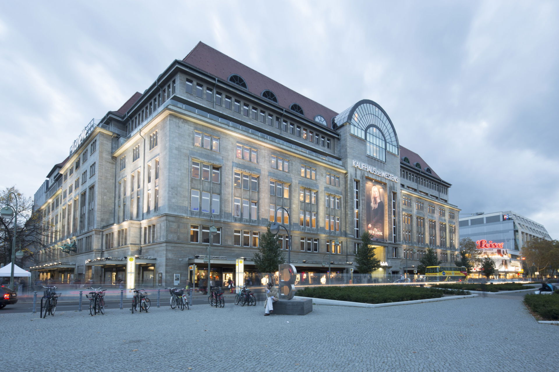 Kaufhaus des Westens (KaDeWe) in Berlin
