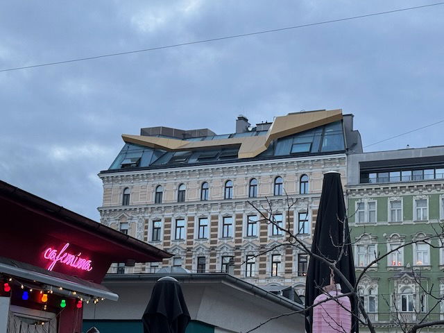 Vienna Ugly Tour: Gebäude am Karmelitermarkt im 2. Bezirk