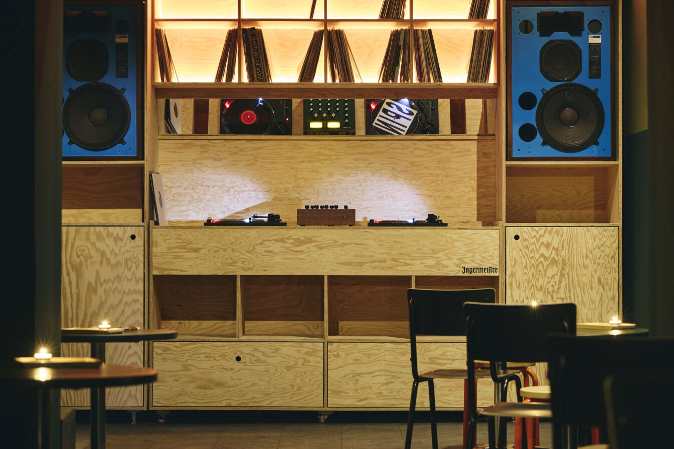 Das Soundsystem in der neuen SPIN Bar in München.