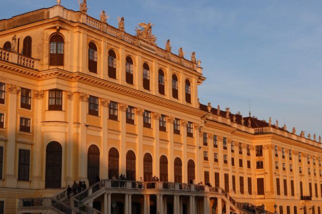 Schloss Schönbrunn bei Sonnenuntergang