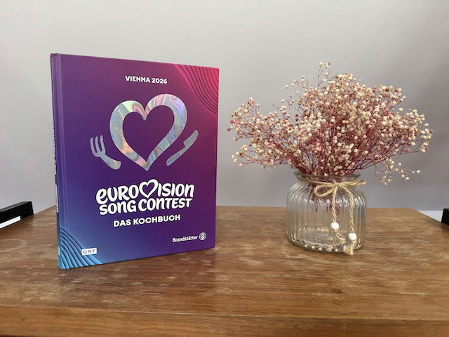 Gewinnspiel ESC 2026 Wien: Eurovision Song Contest: Das Kochbuch von Manuela Tiefnig