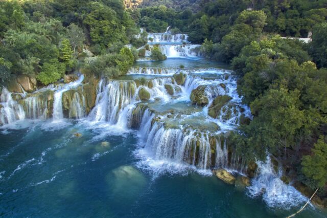 Nationalpark Krka mit Wasserfall in Kroatien