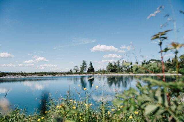 Ein Bergsee im Sommer in St. Johann in Salzburg