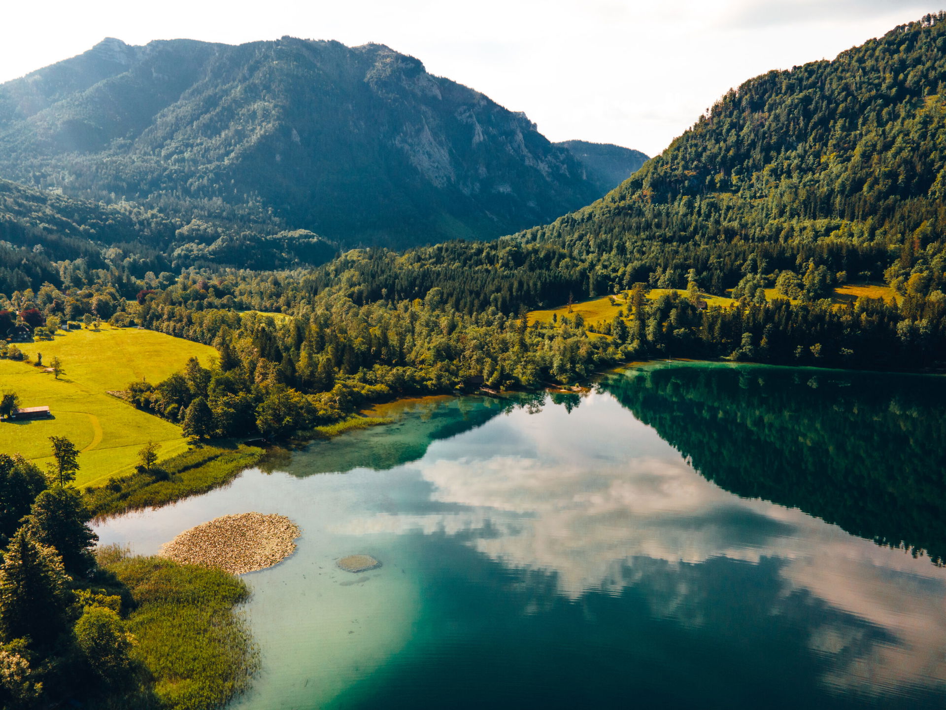 Blick auf den Lunzersee in Niederösterreich im Sommer