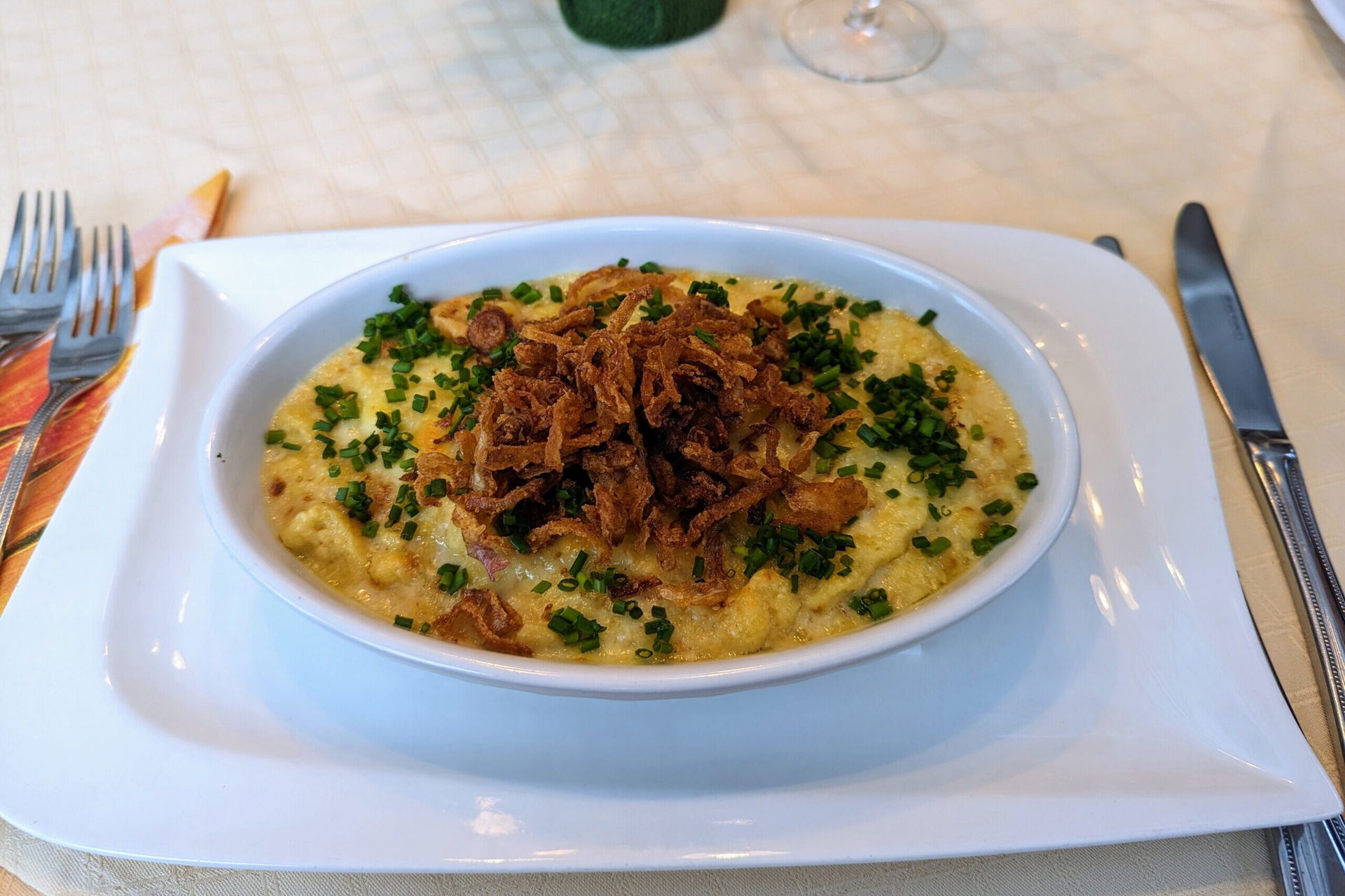 Dolomitenhotel Lienz Restaurant Käsespätzle