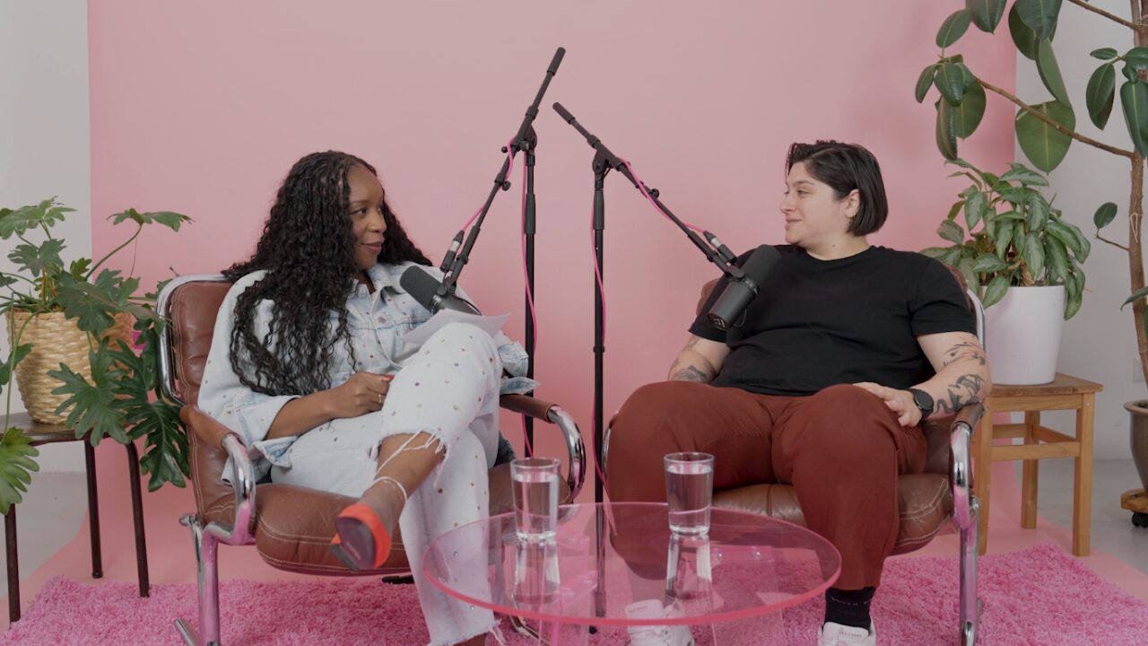 Podcast-Aufzeichnung mit Christl Clear im Studio