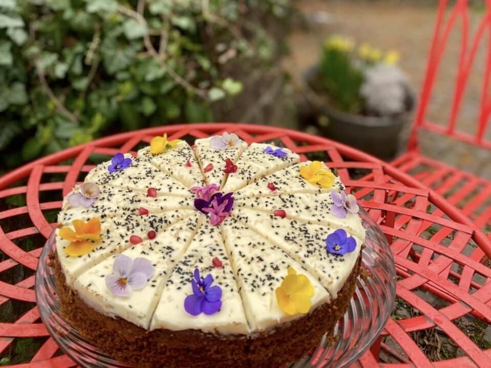 1000things Community Awards: Kuchen im Frühstückslokal Gartensalon in München