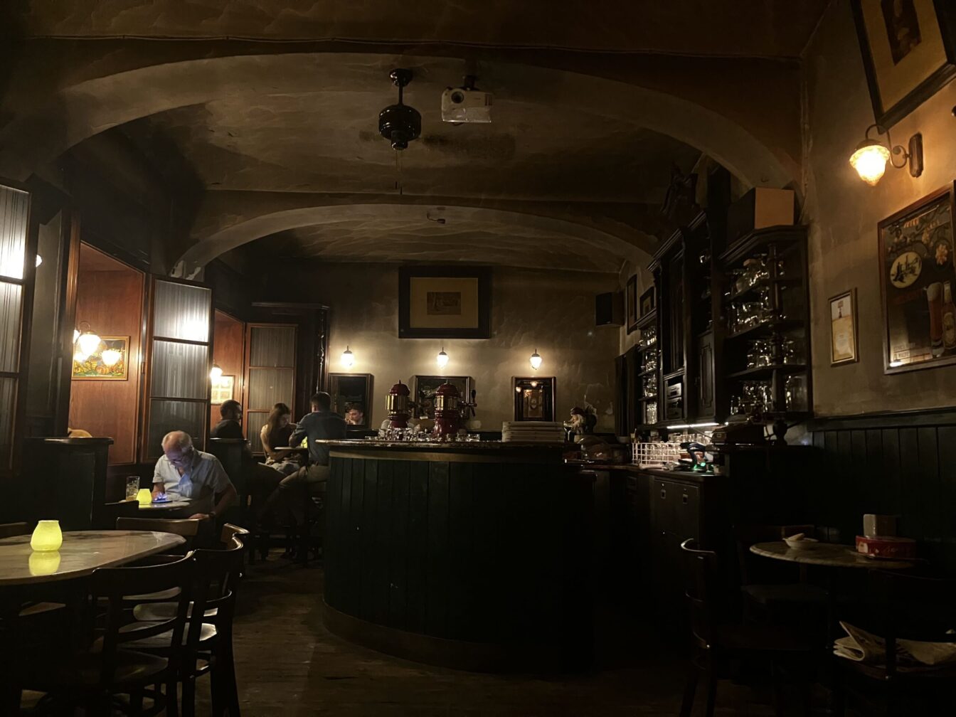 Bierlokale in Wien: Känguruh Pub in Wien, 1060