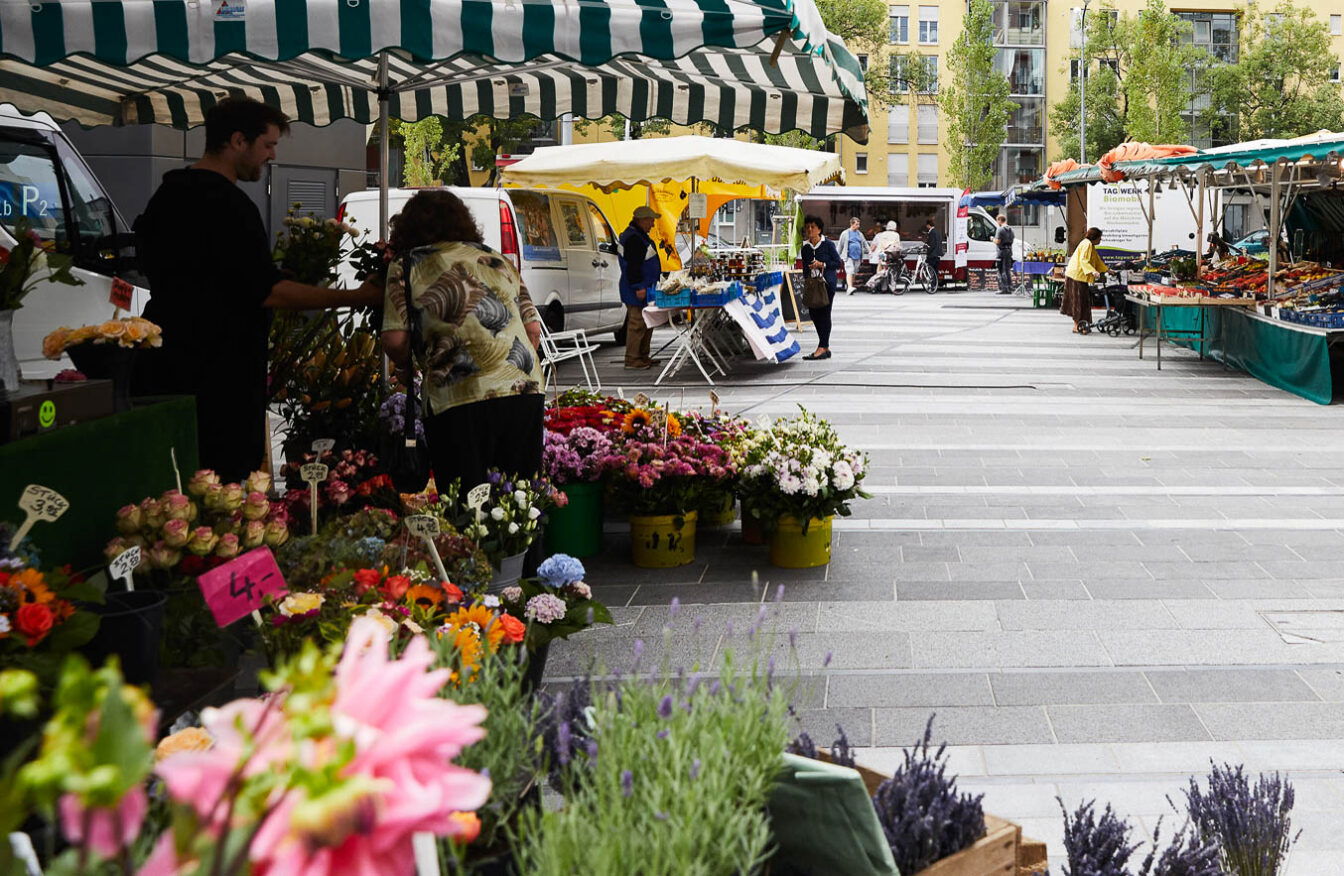 Wochenmarkt Blumenstand
