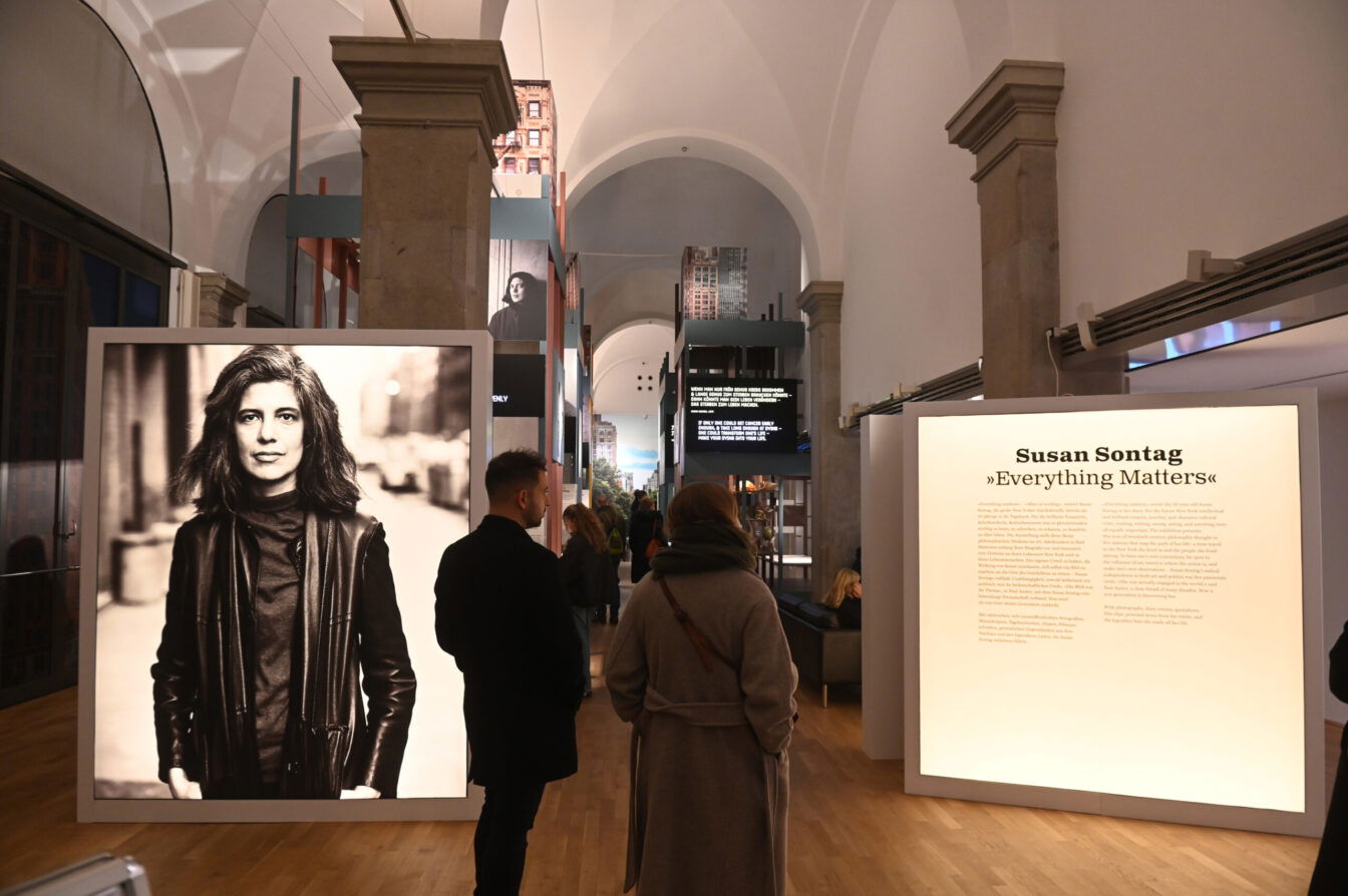 In der Langen Nacht der Münchner Museen können über 100 Museen und Ausstellungen im Oktober 2026 besucht werden.