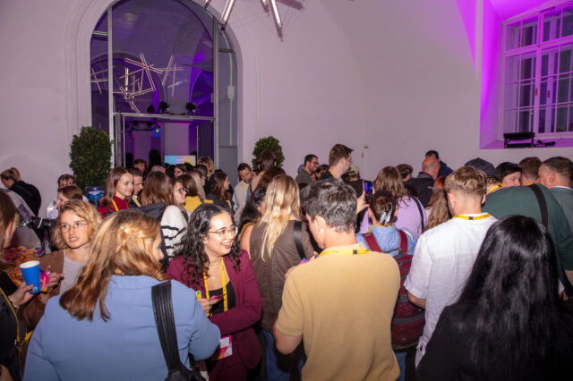 Aftershowparty und Networking bei der Medienkonferenz re:think media 2025 in Wien