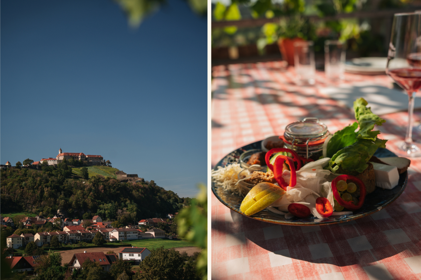 Panorama-Blick auf die historische Burg Riegersburg in der Steiermark sowie ein bunter Jausenteller mit Glas Sturm auf einem rot-weiß karierten Tisch.