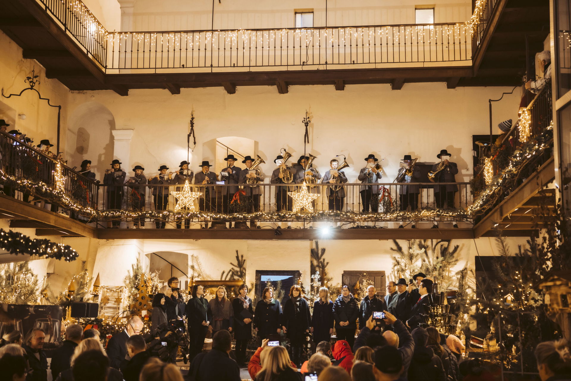Weihnachtskonzerte auf Schloss Burgau 