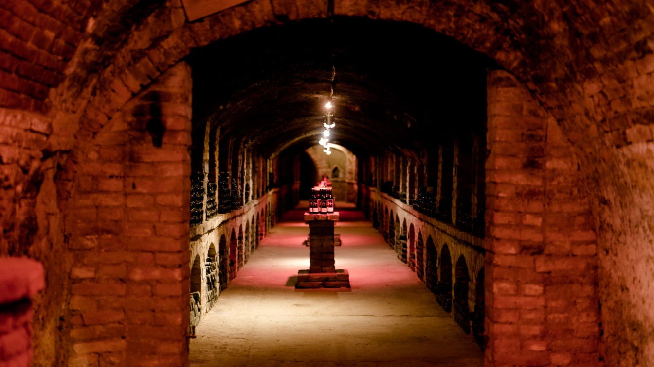 Labyrinthkeller in Herrnbaumgarten (c) Ines Futterknecht Weinkeller Österreich