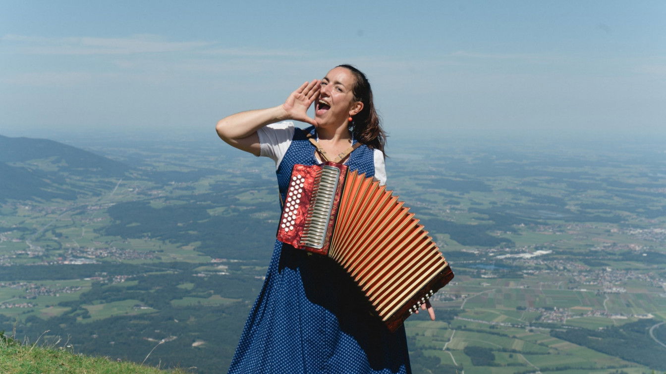 Anita Biebl (c) Ines Futterknecht Jodeln Workshop