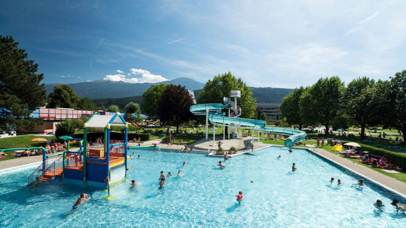 Das Freibad Tivoli in Innsbruck. (c) 1000things Sommerferien
