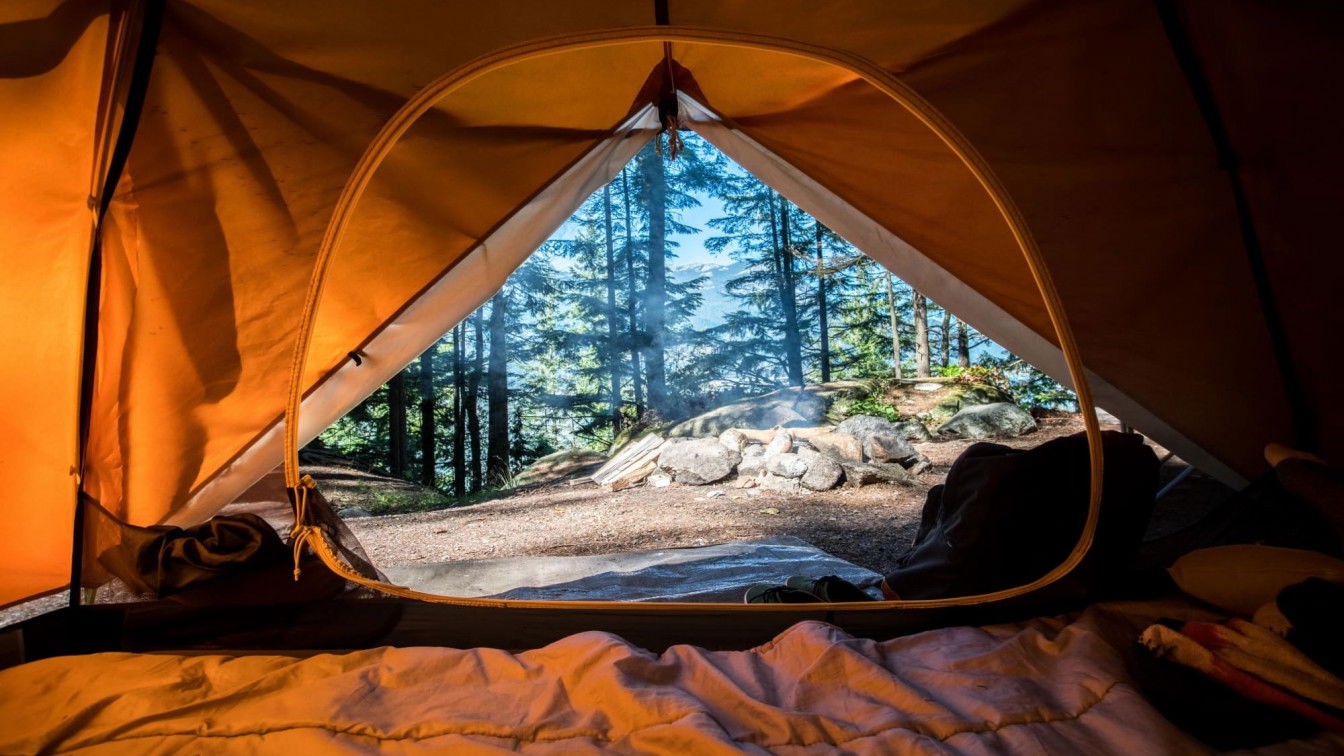 (c) Scott Goodwill | Unsplash Camping