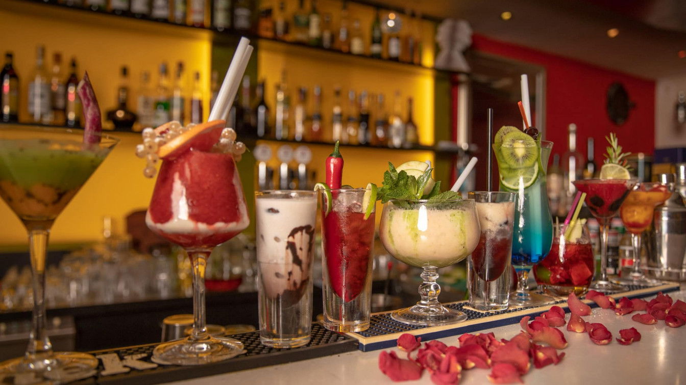 (c) Palmira Bar Baden Palmira Bar Baden