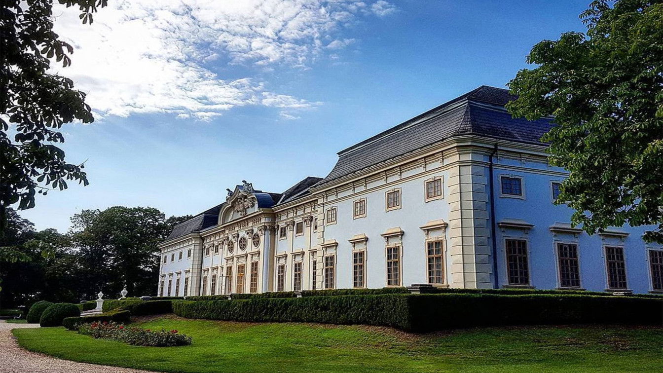 (c) by https://www.instagram.com/spezieller/ Schloss Halbturn