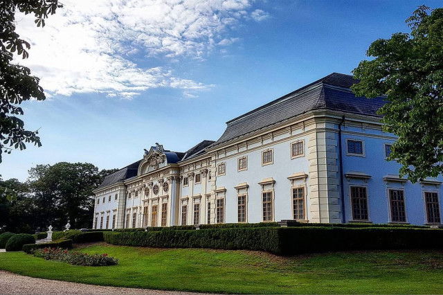 Schloss Halbturn