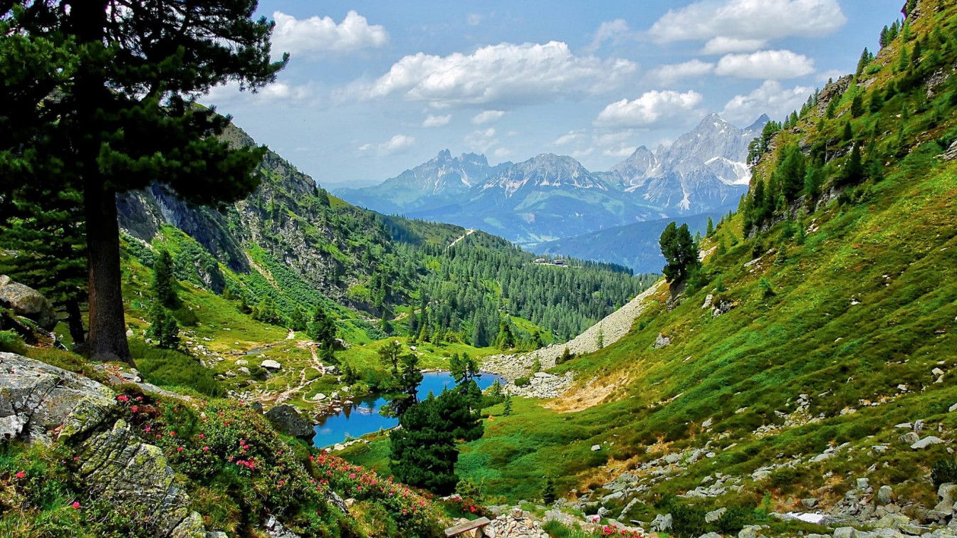 via Pixabay Wander Guide