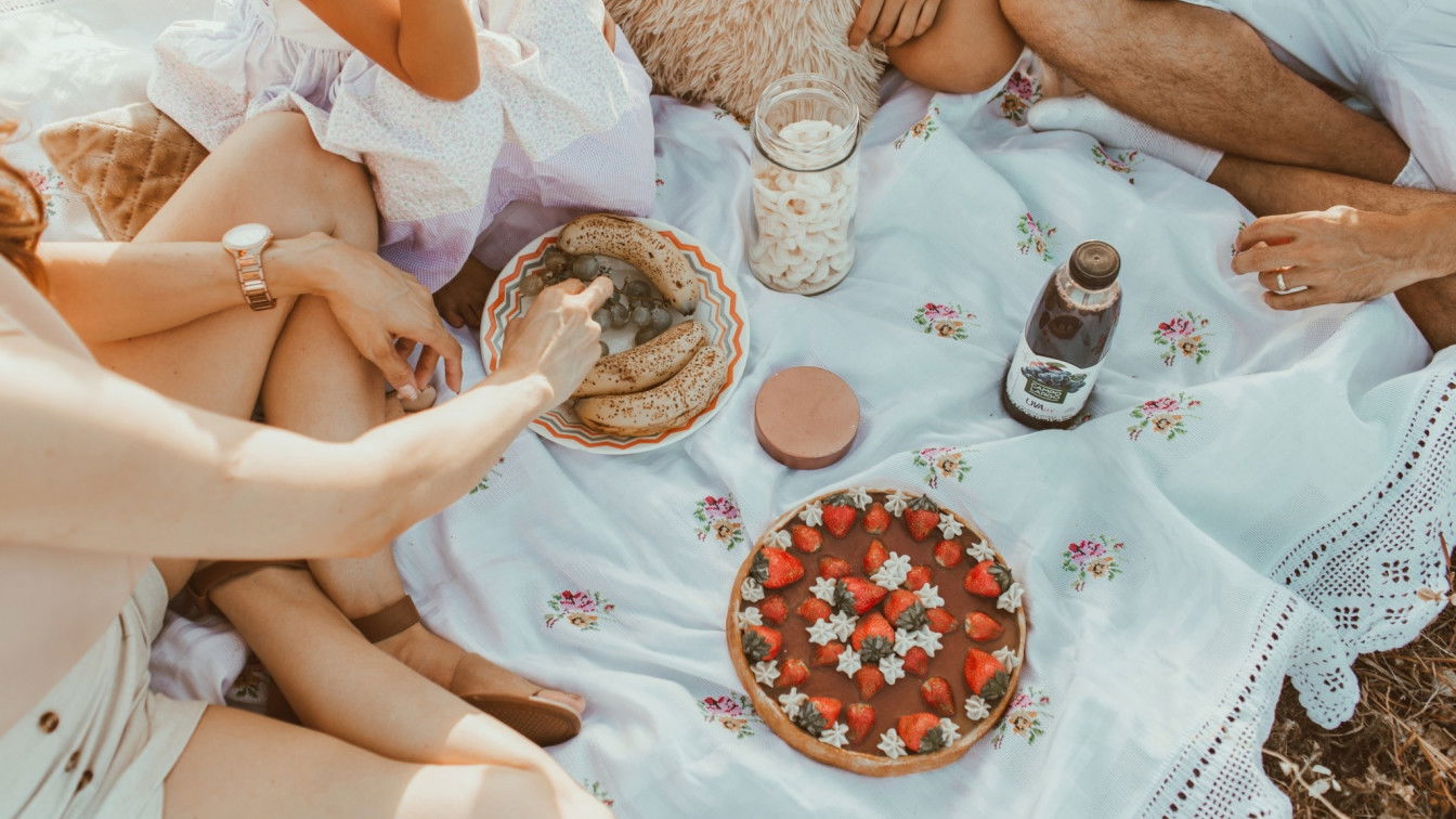 (c) Jonathan Borba on Unsplash Die schönsten Orte zum Picknicken im Herbst