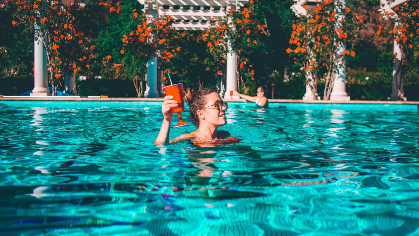 Photo by Marion Michele on Unsplash Schwimmbad