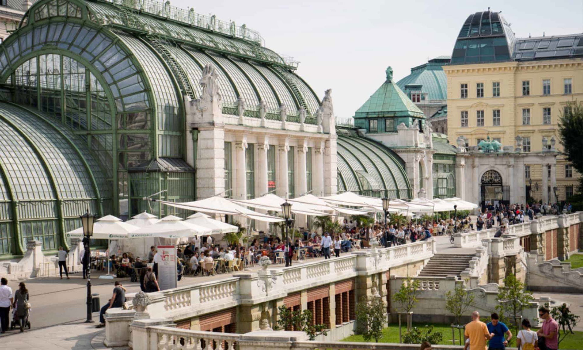 Das Palmenhaus im Burgarten: ein bekanntes Café in Wien, 1010
