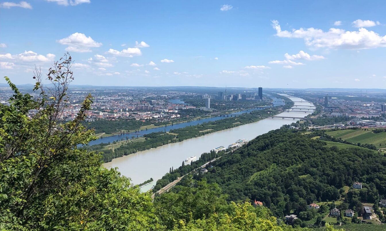 Panorama-Ausblick vom Leopoldsberg in Wien, 1190